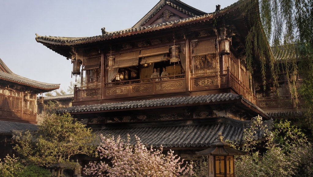 古风绣楼阁楼，雕花飞檐，临窗栏杆，垂帘轻掩，粉樱环绕，写实中式建筑